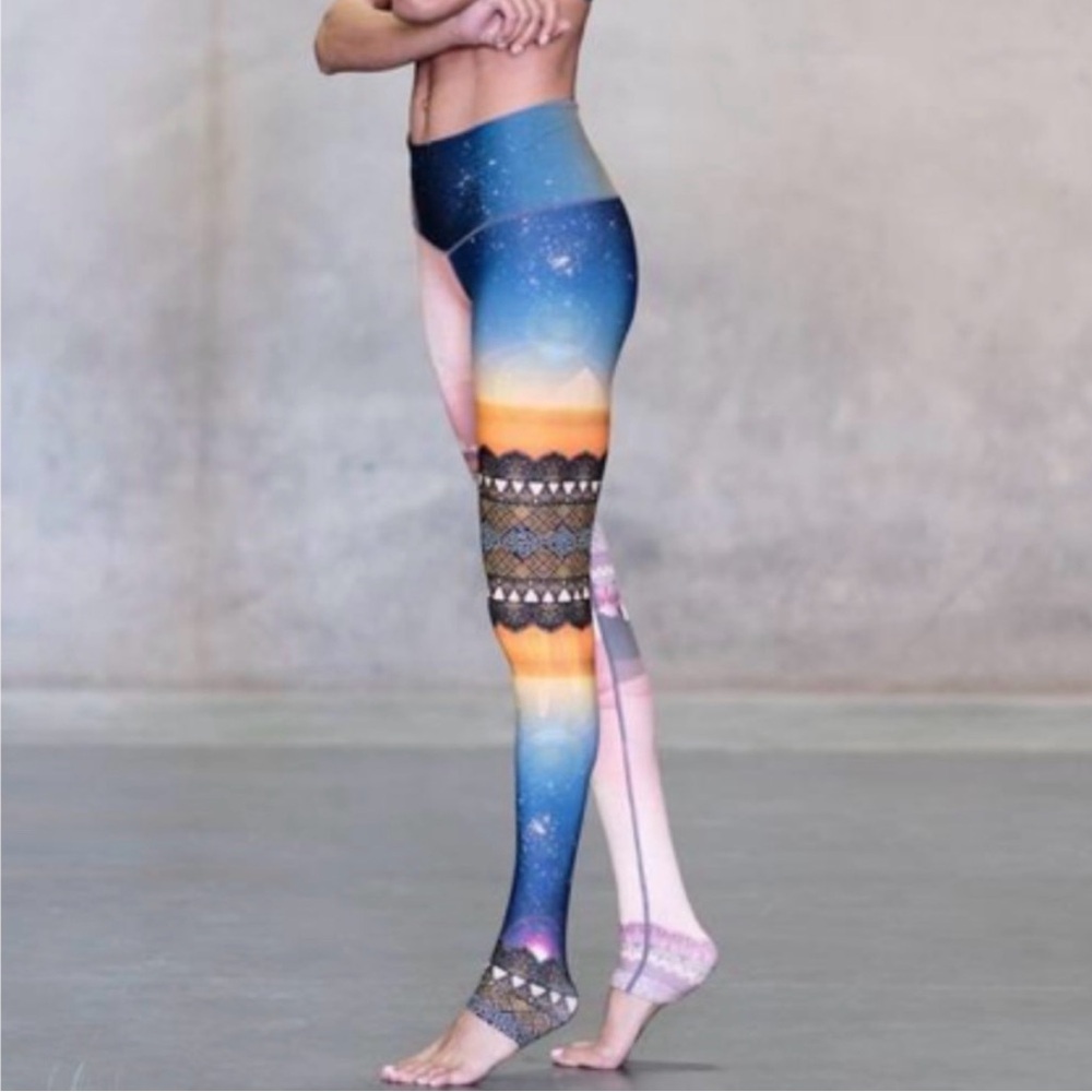 Niyama Sol Endless Cairo Leggings Size Small